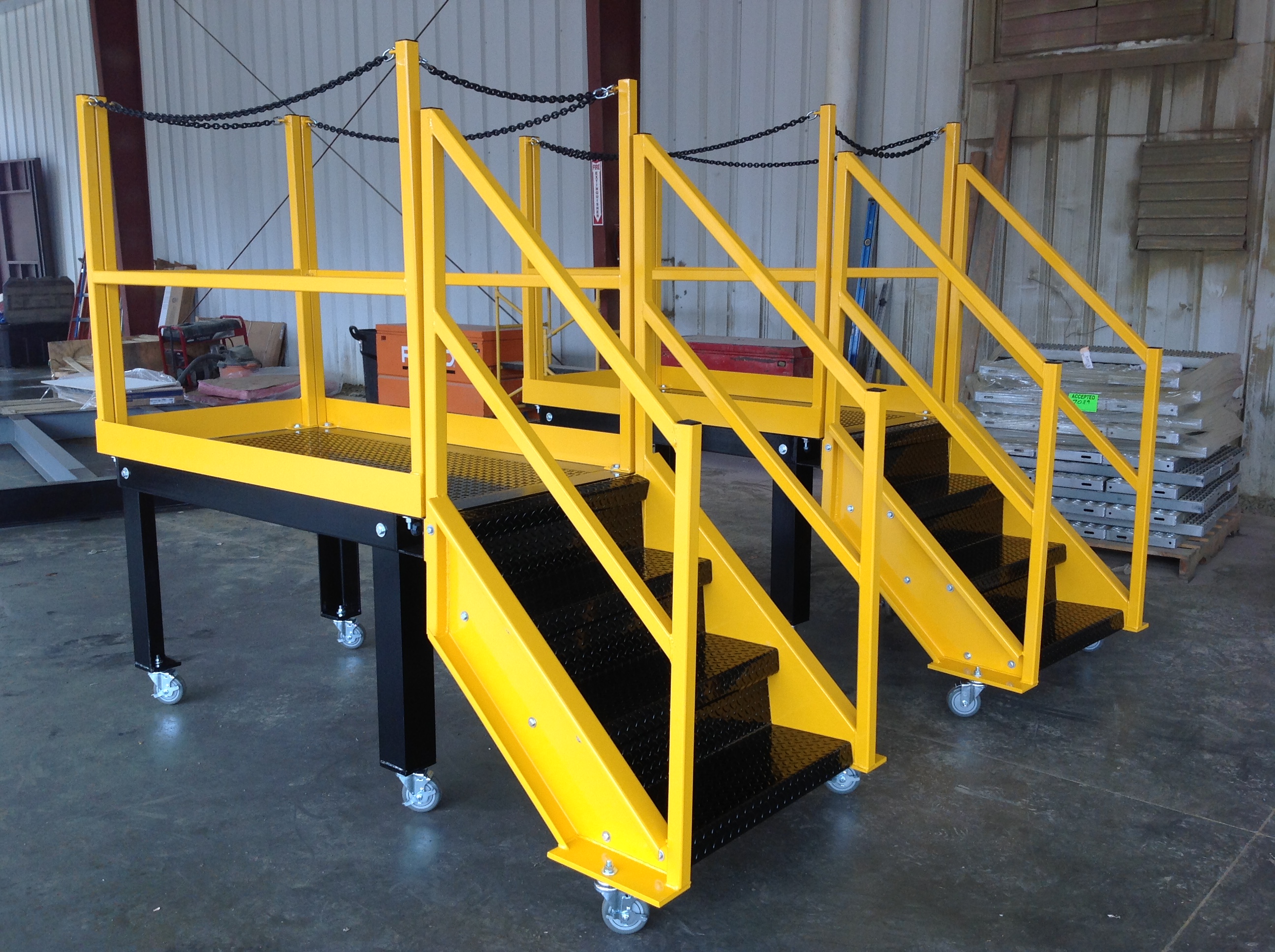 Mobile Stairs and Rolling Ladders - Equipement Industriel RC